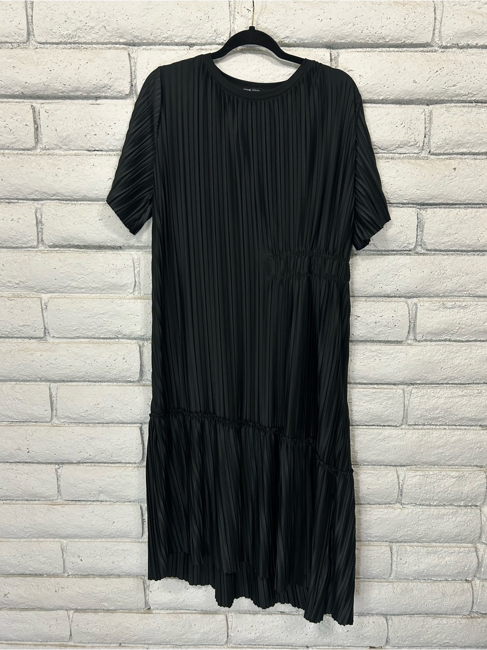 Zara‎ Black Pleated Midi Dress Women's XL Asymmetrical Tiered Shift Dress
